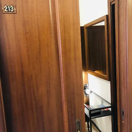 Santa Lucia Hotel 3*